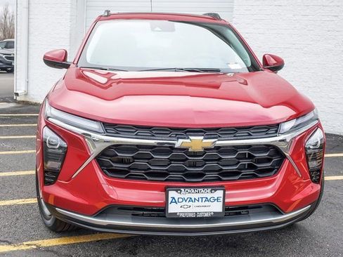 New 2026 Chevrolet Trax LT w/ Sunroof Package image 10
