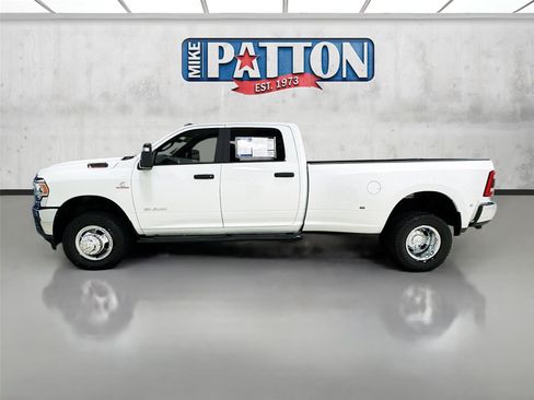 Used 2024 RAM 3500 Big Horn w/ Bed Utility Group image 4