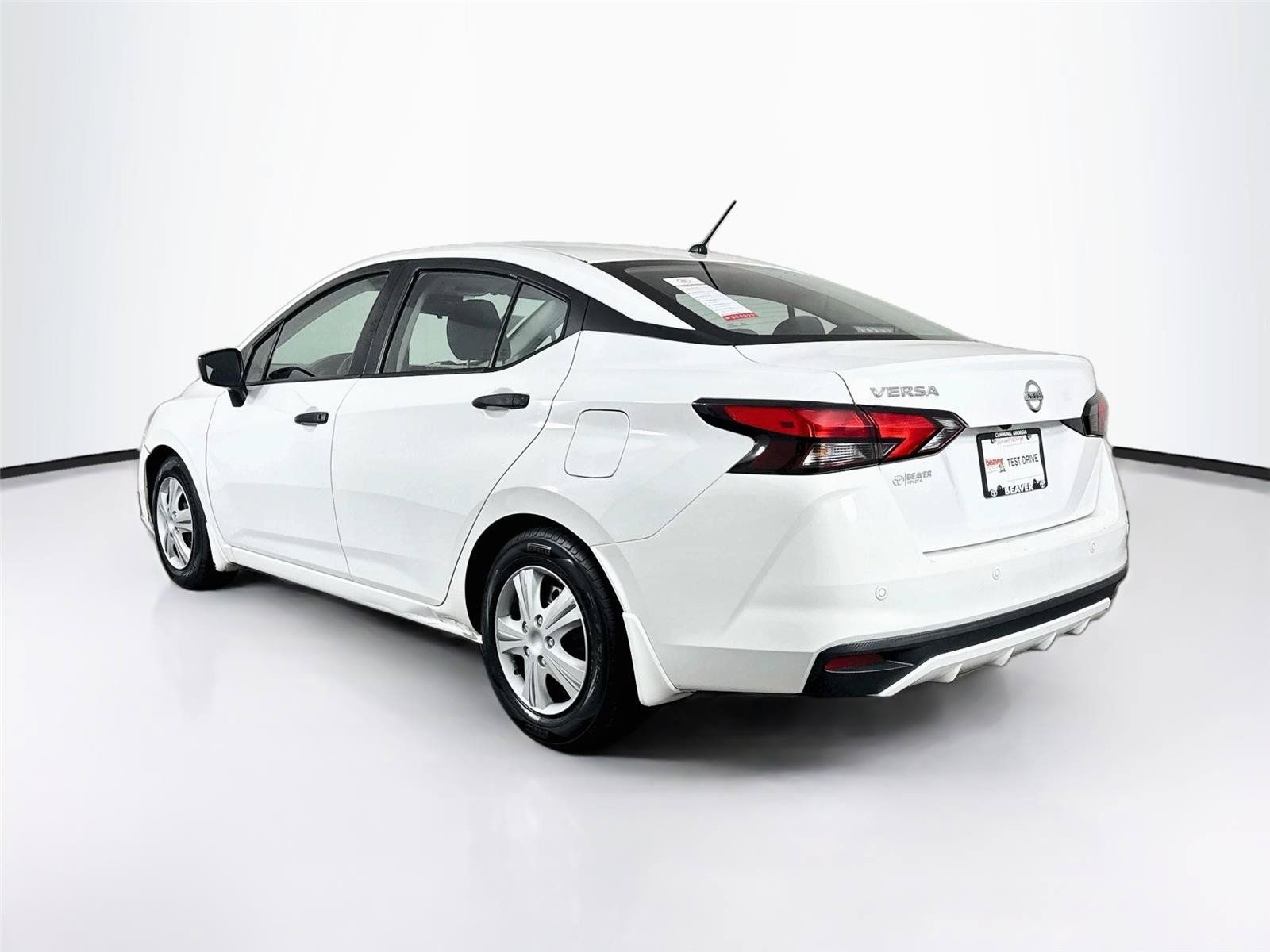 Used 2020 Nissan Versa S FWD image 11