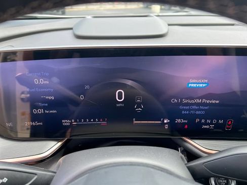 Certified 2025 Buick Envision Sport Touring AWD/4WD image 15