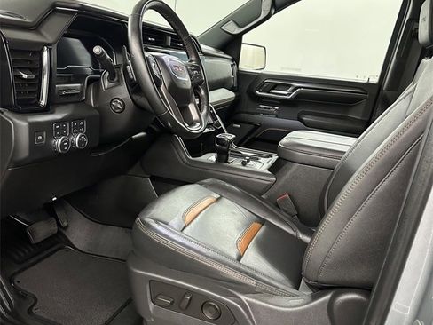 Used 2024 GMC Sierra 1500 AT4 w/ Technology Package image 12