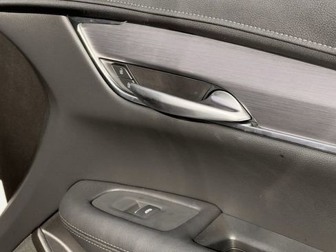 New 2026 Cadillac XT5 Luxury image 24