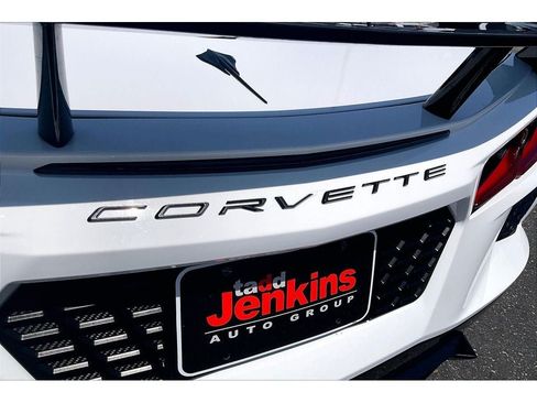 Used 2024 Chevrolet Corvette Stingray Preferred Cpe w/ Z51 Performance Package RWD image 27