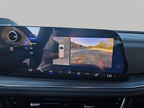 New 2026 Chevrolet Tahoe Z71 w/ Z71 Off-Road Package image 32