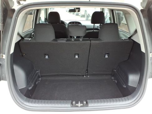 Used 2024 Kia Soul LX w/ Option Group 015 FWD image 7