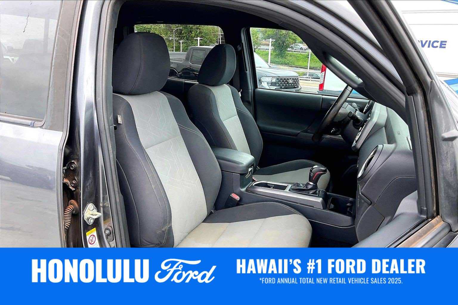Used 2020 Toyota Tacoma TRD Off-Road w/ Technology Package RWD image 13