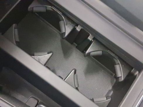 Certified 2024 Audi Q8 e-tron Premium Plus w/ Premium Plus Package image 29