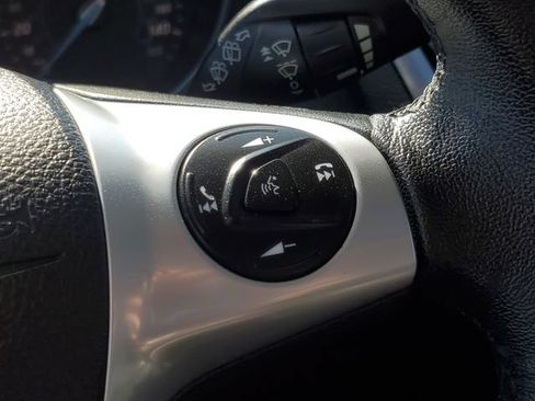 Used 2014 Ford Focus Titanium w/ Luxury Package FWD image 19