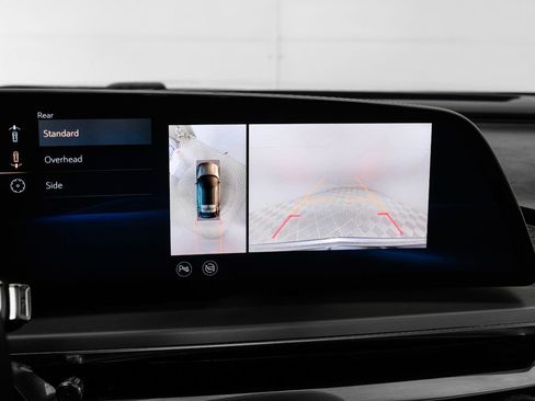 Used 2024 Cadillac Lyriq Luxury RWD image 20
