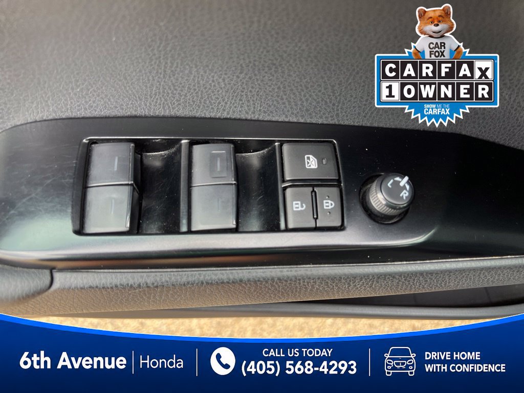 Used 2025 Toyota Camry LE FWD image 22