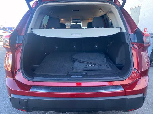 Certified 2026 Nissan Rogue SV w/ Cold Weather Package FWD image 30
