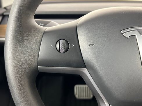 Used 2023 Tesla Model 3 Standard Range image 31