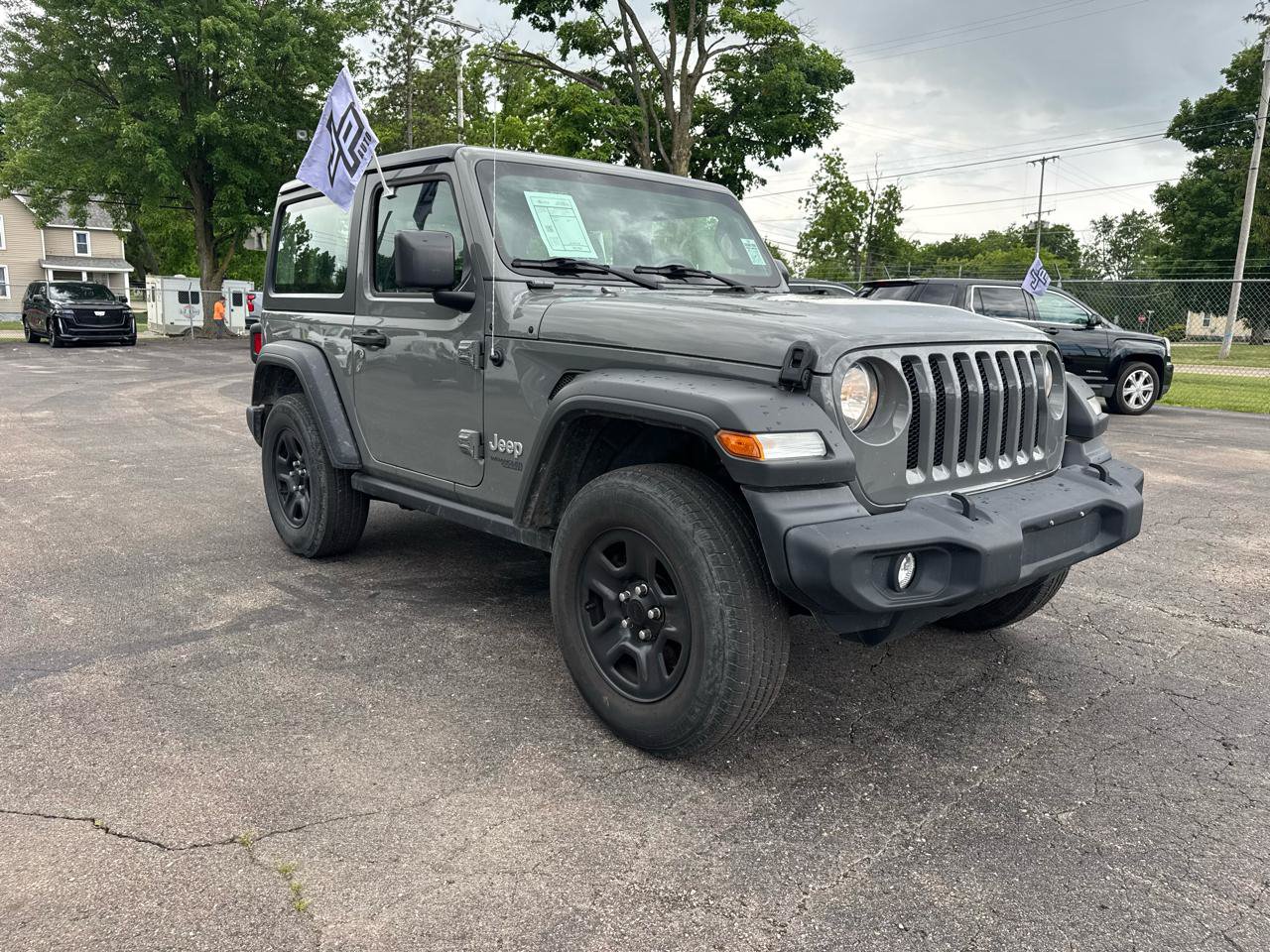 Used 2020 Jeep Wrangler Sport AWD/4WD image 2