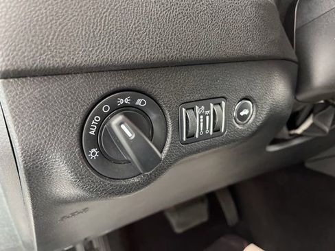 Used 2023 Dodge Charger SXT RWD image 30