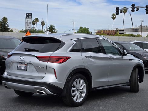Used 2019 INFINITI QX50 Essential w/ Proactive Package image 4