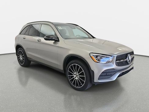 Certified 2021 Mercedes-Benz GLC 300 4MATIC image 3