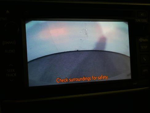 Used 2013 Toyota Highlander Limited image 32