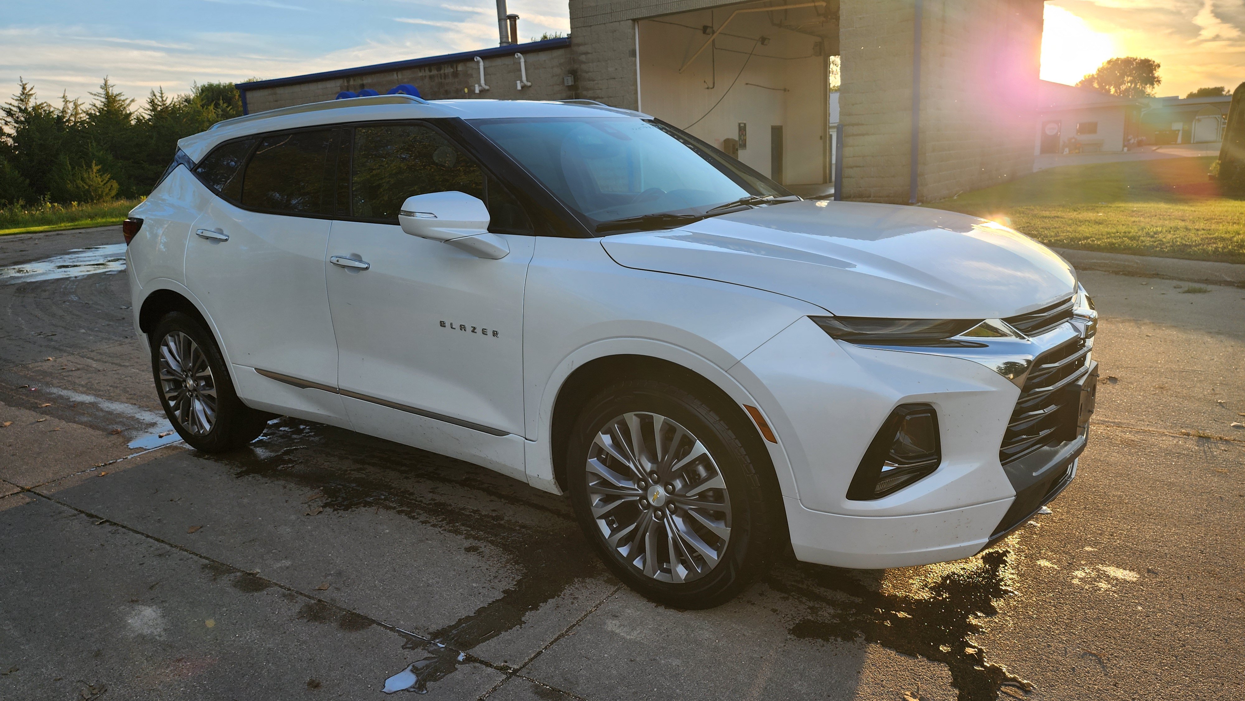Certified 2021 Chevrolet Blazer Premier w/ Driver Confidence II Package AWD/4WD image 3