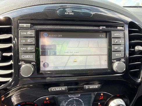 Used 2017 Nissan Juke SV w/ Technology Package FWD image 16
