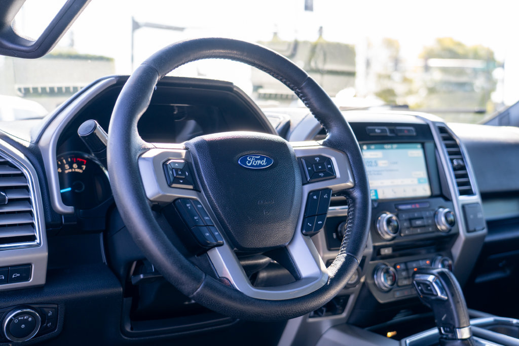 Used 2016 Ford F150 Lariat w/ Equipment Group 501A Mid AWD/4WD image 11