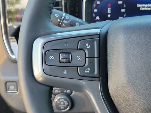 Certified 2025 Chevrolet Silverado 2500 LTZ w/ LTZ Convenience Package AWD/4WD image 33