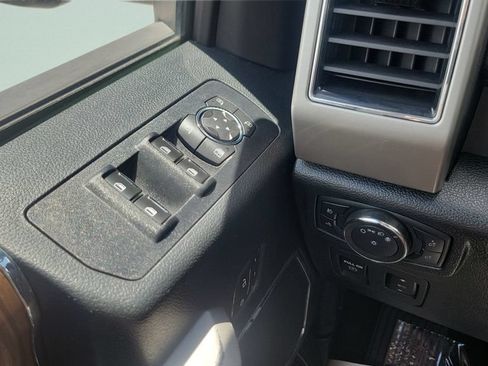 Used 2020 Ford F150 Lariat AWD/4WD image 19