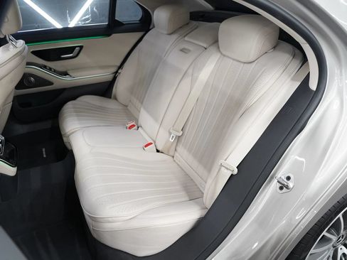 Used 2023 Mercedes-Benz S 500 4MATIC image 17
