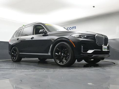 Used 2022 BMW X7 xDrive40i w/ Premium Package AWD/4WD image 28