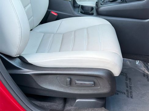 Used 2025 Honda CR-V EX-L image 12