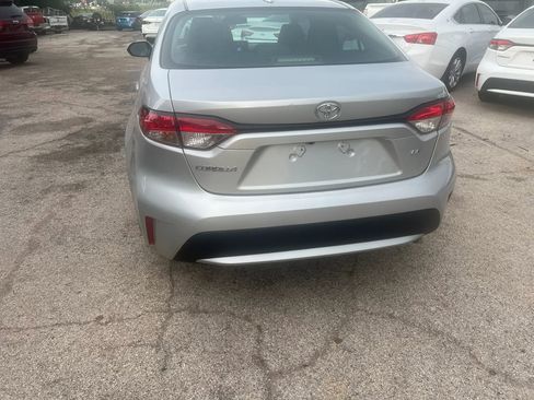 Used 2022 Toyota Corolla LE FWD image 6