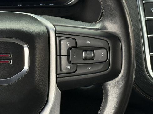 Used 2022 GMC Yukon XL SLT w/ SLT Premium Package image 14