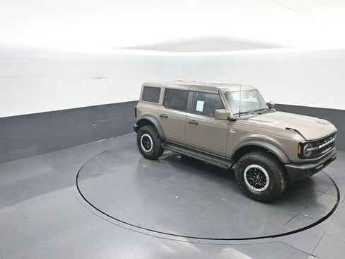 New 2026 Ford Bronco Outer Banks w/ Sasquatch Package AWD/4WD image 24
