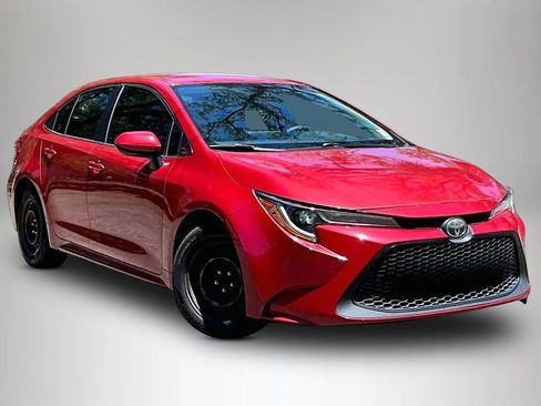 Used 2020 Toyota Corolla LE FWD image 2