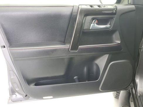 Used 2018 Toyota 4Runner TRD Off-Road Premium image 20