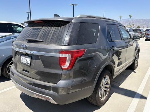 Used 2016 Ford Explorer XLT w/ Equipment Group 202A FWD image 9