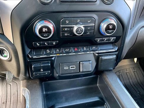 Used 2020 GMC Sierra 1500 SLT image 17