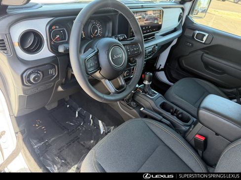 Used 2025 Jeep Wrangler Sport AWD/4WD image 14