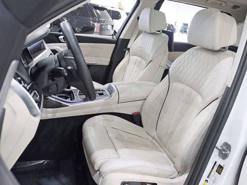 Used 2022 BMW ALPINA XB7 AWD/4WD image 29