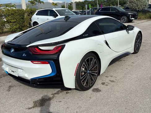 Used 2019 BMW i8 Coupe AWD/4WD image 7