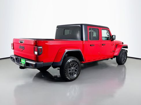 Used 2024 Jeep Gladiator Sport AWD/4WD image 10