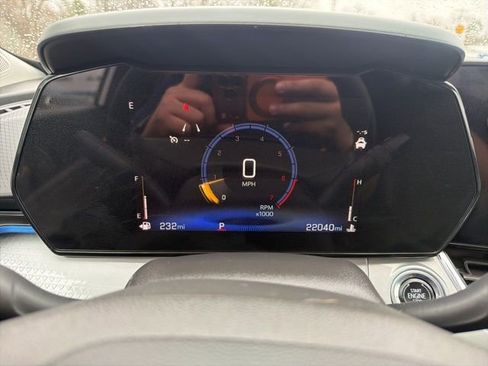 Certified 2025 Chevrolet Trax LT image 24