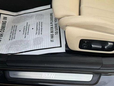 Used 2019 BMW 330i xDrive Sedan w/ Premium Package image 32