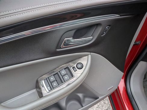Used 2015 Chevrolet Impala LT FWD image 12