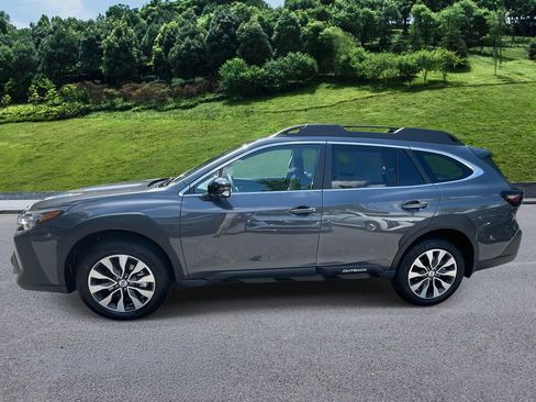 Used 2025 Subaru Outback Limited w/ Popular Package #2 AWD/4WD image 3