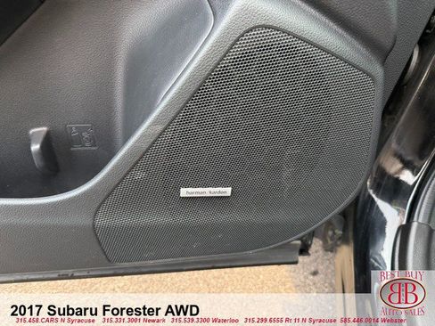 Used 2017 Subaru Forester 2.5i Touring AWD/4WD image 17
