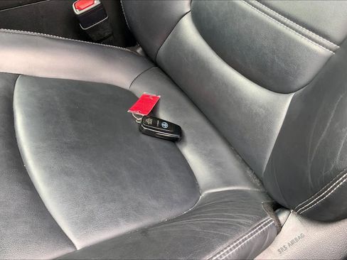 Used 2022 Toyota RAV4 XLE Premium AWD/4WD image 14