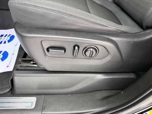 Used 2020 GMC Sierra 1500 Elevation w/ Elevation Value Package image 15