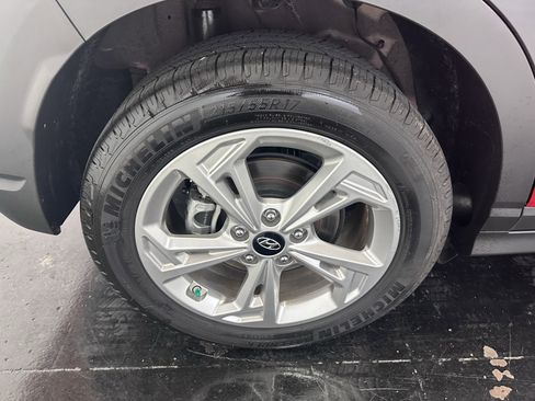 Used 2022 Hyundai Kona SEL image 17