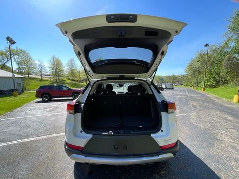 Certified 2023 Chevrolet TrailBlazer LT w/ Convenience Package AWD/4WD image 14