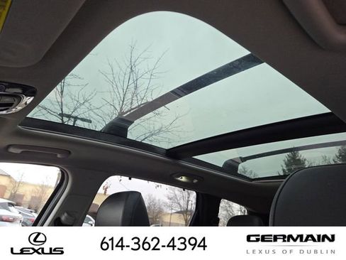 Used 2022 Hyundai Santa Fe SEL w/ Convenience + Premium Package image 15